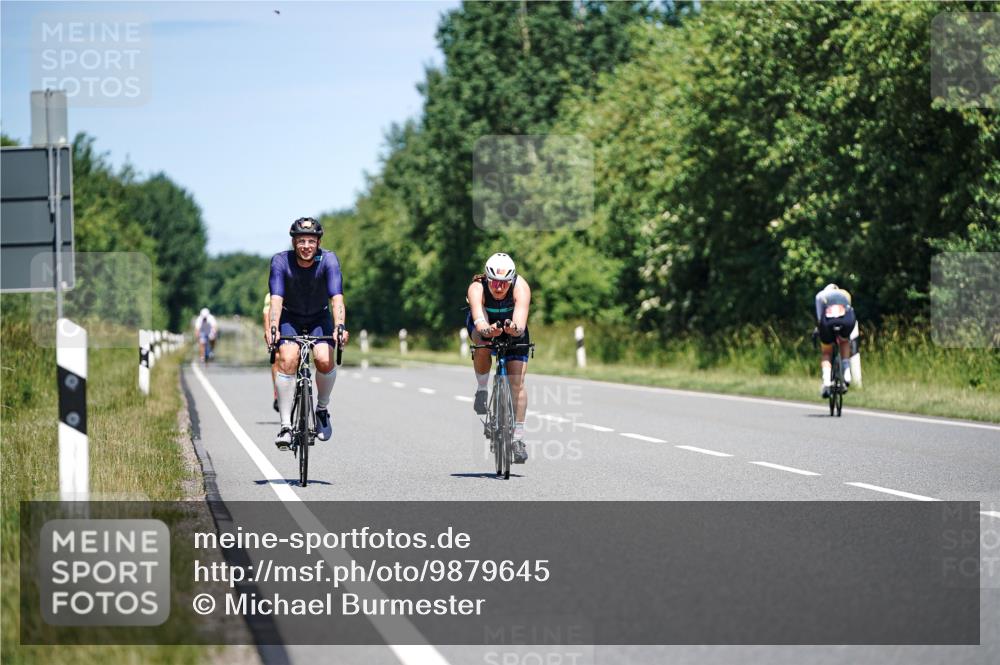 21.06.2026 - Viking Triathlon Michael Burmester http://msf.ph/oto/9879645 21.06.2026 13:15:45 Radfahren 139, 276, 401 meine-sportfotos.de