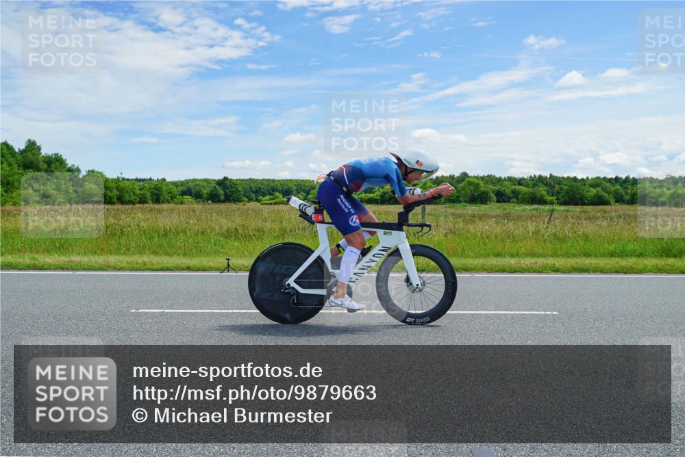 21.06.2026 - Viking Triathlon Michael Burmester http://msf.ph/oto/9879663 21.06.2026 12:34:33 Radfahren 28, 49, 197, 248, 304, 360, 389, 571, 610, 653 meine-sportfotos.de
