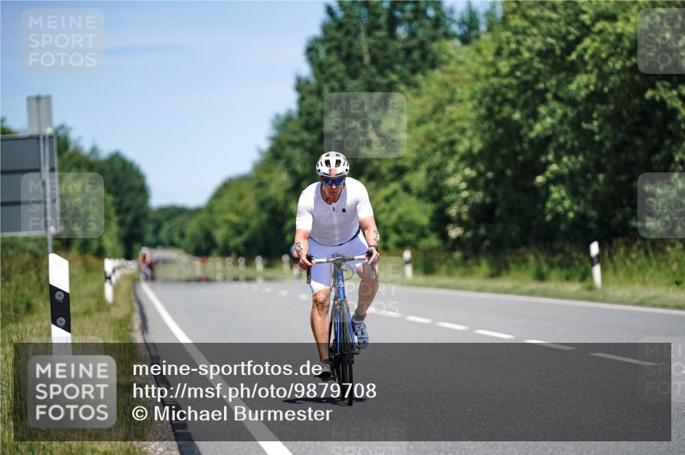 21.06.2026 - Viking Triathlon Michael Burmester http://msf.ph/oto/9879708 21.06.2026 13:16:01 Radfahren  meine-sportfotos.de