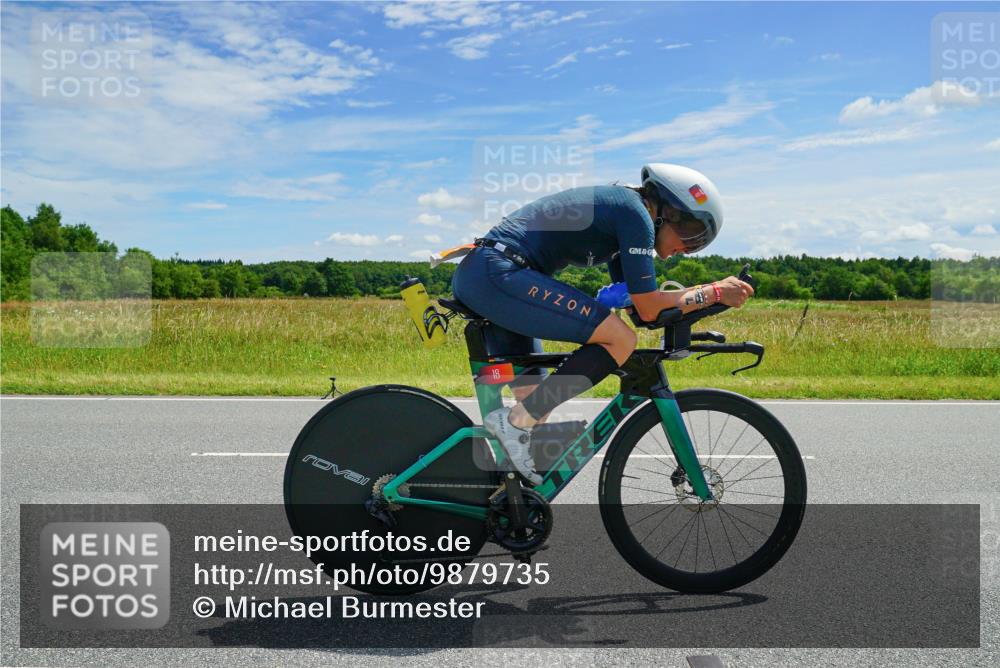 21.06.2026 - Viking Triathlon Michael Burmester http://msf.ph/oto/9879735 21.06.2026 12:35:48 Radfahren 14, 37, 153, 449, 486, 562 meine-sportfotos.de