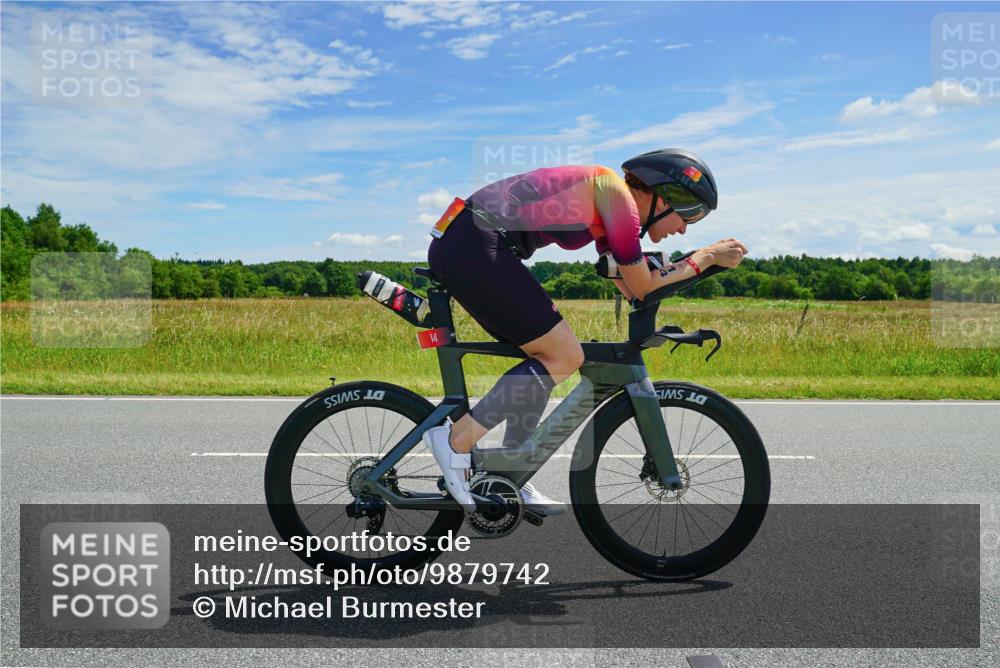 21.06.2026 - Viking Triathlon Michael Burmester http://msf.ph/oto/9879742 21.06.2026 12:35:49 Radfahren 14, 37, 153, 449, 486, 562 meine-sportfotos.de