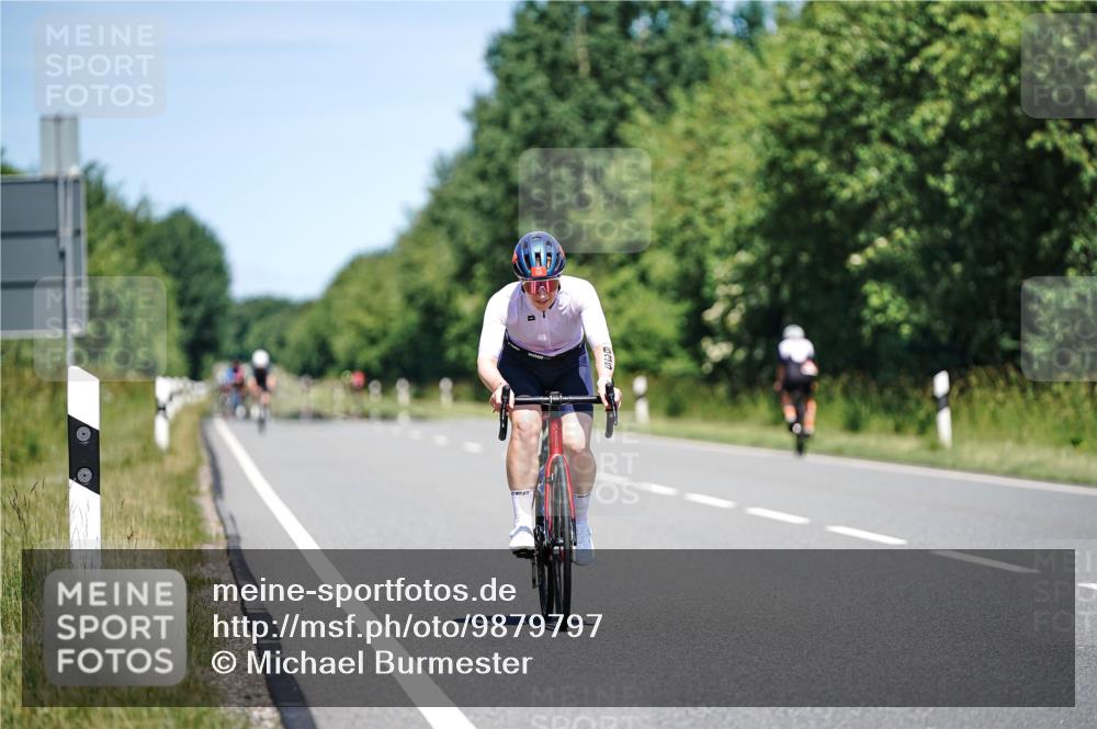 21.06.2026 - Viking Triathlon Michael Burmester http://msf.ph/oto/9879797 21.06.2026 13:16:45 Radfahren 101, 275, 549 meine-sportfotos.de