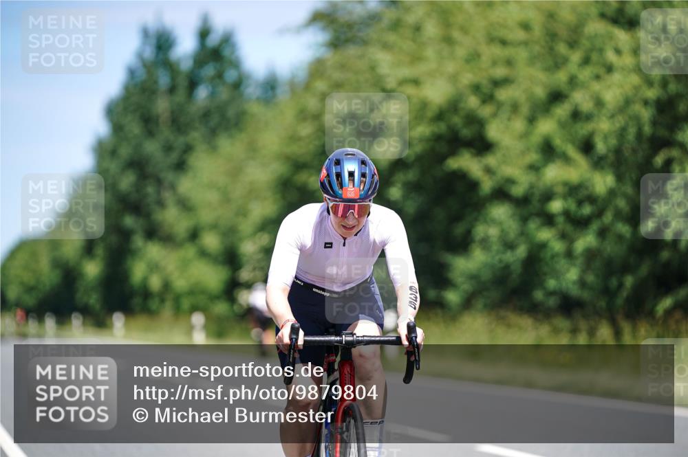 21.06.2026 - Viking Triathlon Michael Burmester http://msf.ph/oto/9879804 21.06.2026 13:16:46 Radfahren 101, 275, 330, 549 meine-sportfotos.de