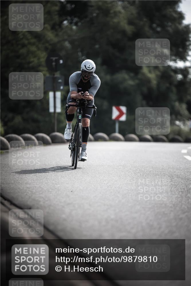 21.06.2026 - 29. Vierlanden-Triathlon H.Heesch http://msf.ph/oto/9879810 21.06.2026 09:12:25 Radfahren 9, 23, 32, 57 meine-sportfotos.de