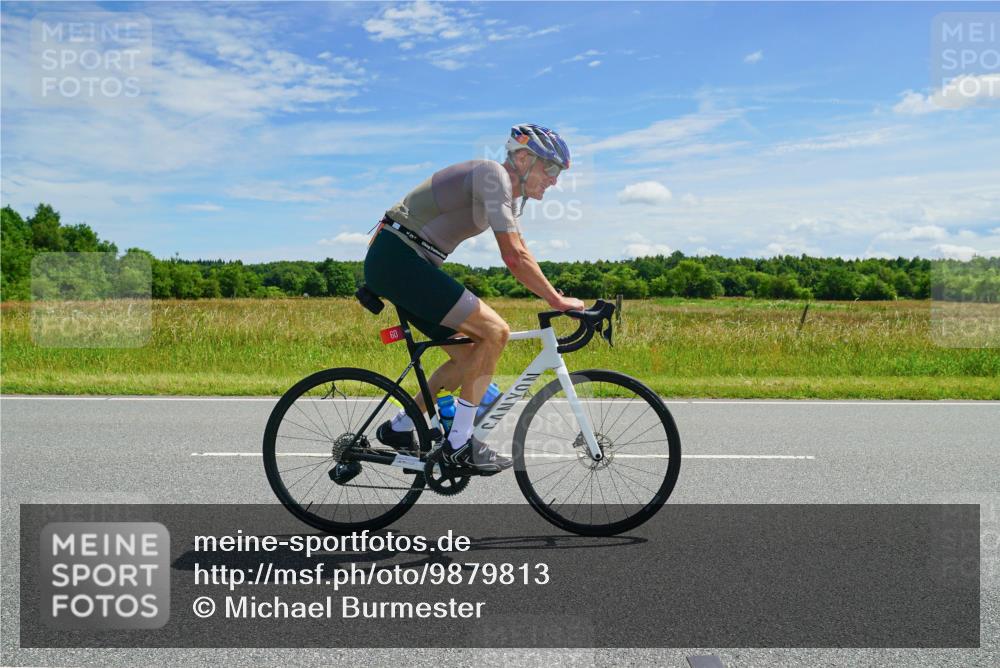 21.06.2026 - Viking Triathlon Michael Burmester http://msf.ph/oto/9879813 21.06.2026 12:37:05 Radfahren 60, 295, 479 meine-sportfotos.de