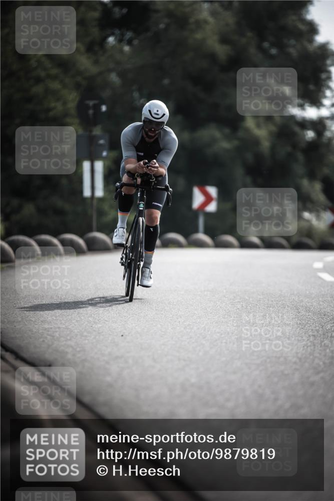 21.06.2026 - 29. Vierlanden-Triathlon H.Heesch http://msf.ph/oto/9879819 21.06.2026 09:12:25 Radfahren 9, 23, 32, 57 meine-sportfotos.de