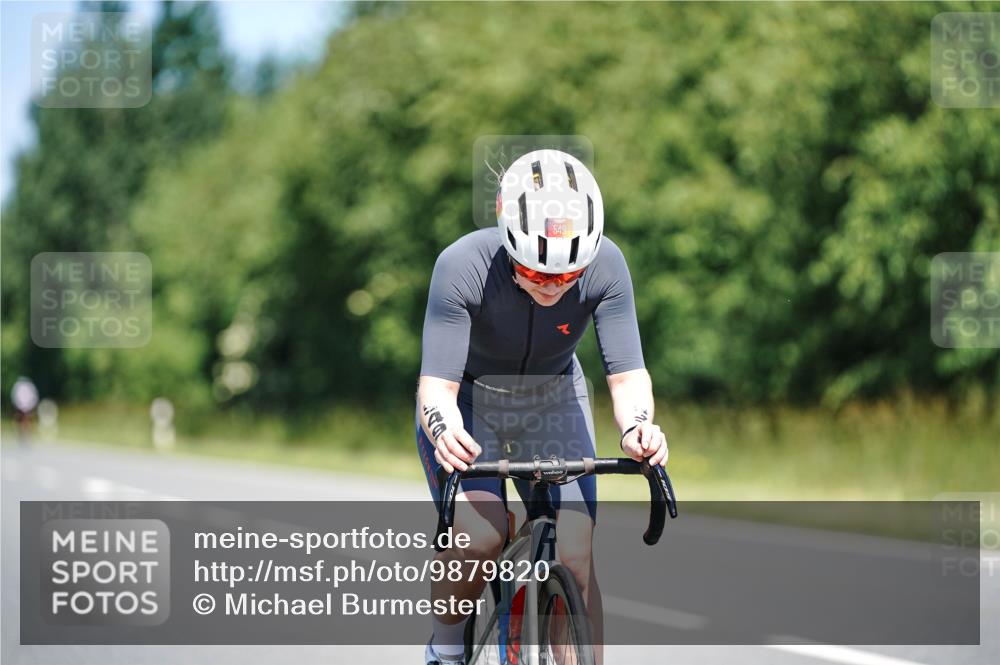 21.06.2026 - Viking Triathlon Michael Burmester http://msf.ph/oto/9879820 21.06.2026 13:16:56 Radfahren 330, 549 meine-sportfotos.de