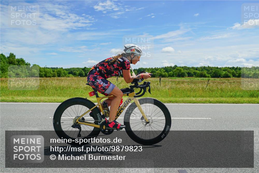 21.06.2026 - Viking Triathlon Michael Burmester http://msf.ph/oto/9879823 21.06.2026 12:37:16 Radfahren 77, 141, 448, 519 meine-sportfotos.de
