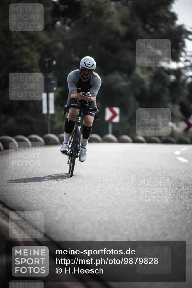 21.06.2026 - 29. Vierlanden-Triathlon H.Heesch http://msf.ph/oto/9879828 21.06.2026 09:12:25 Radfahren 9, 23, 32, 57 meine-sportfotos.de