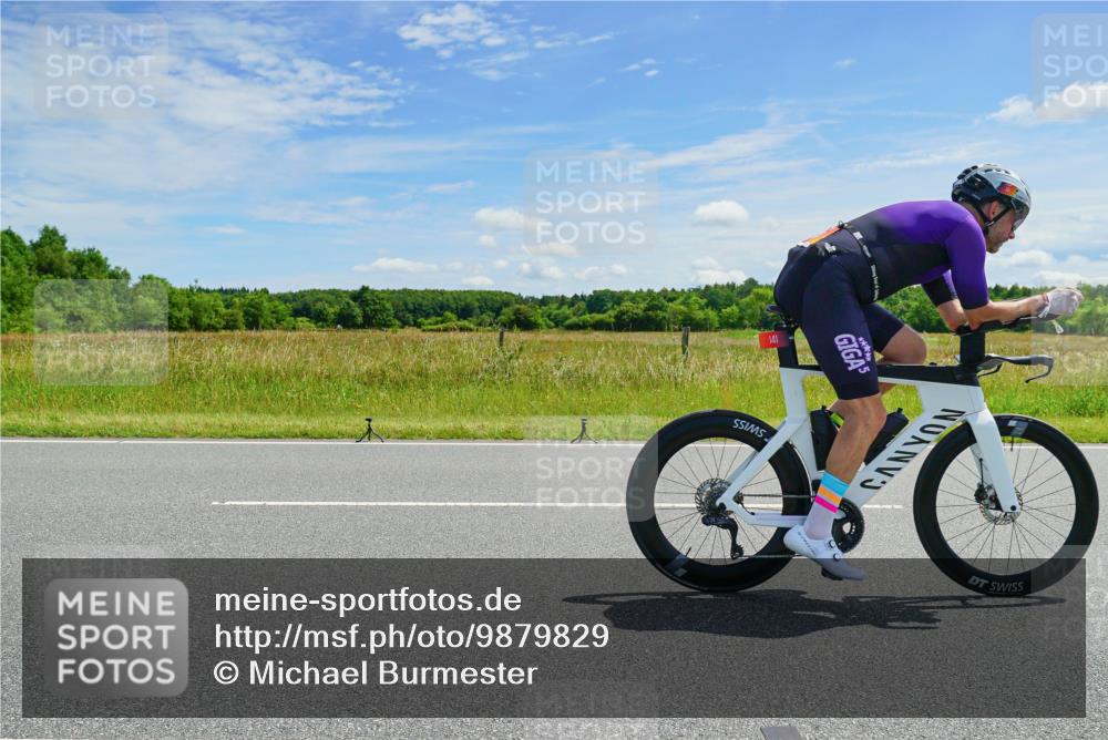 21.06.2026 - Viking Triathlon Michael Burmester http://msf.ph/oto/9879829 21.06.2026 12:37:24 Radfahren 77, 141, 300, 409, 448, 471, 519, 519 meine-sportfotos.de