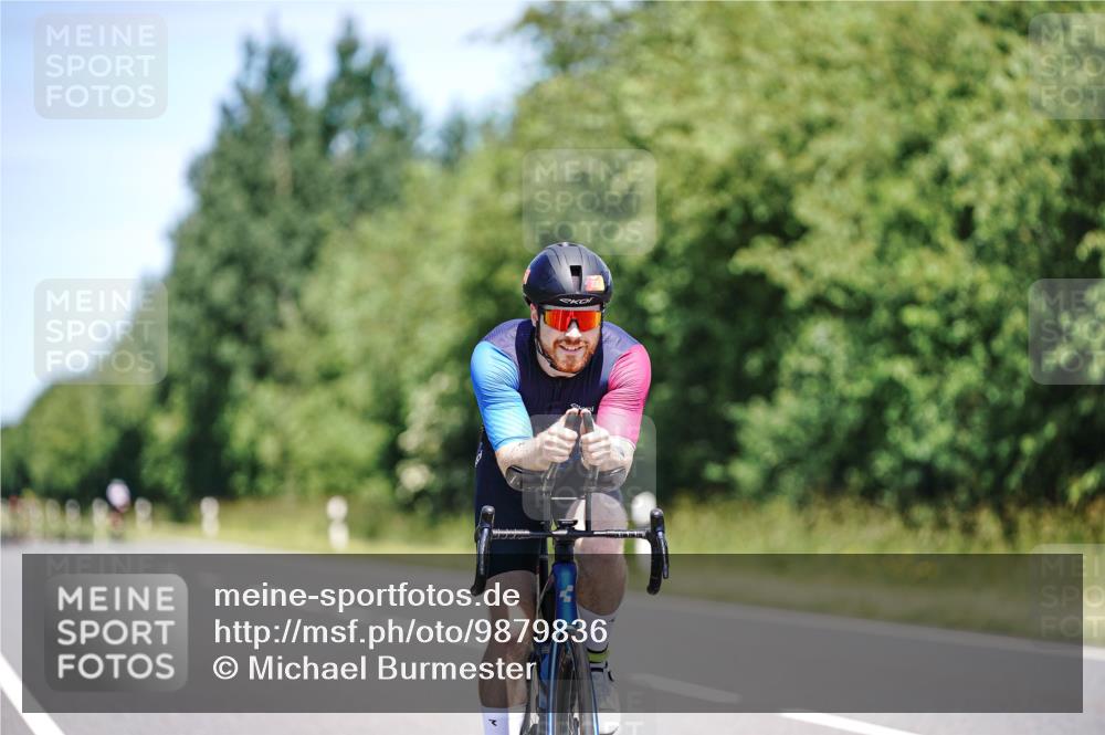 21.06.2026 - Viking Triathlon Michael Burmester http://msf.ph/oto/9879836 21.06.2026 13:17:02 Radfahren 330, 365, 549 meine-sportfotos.de