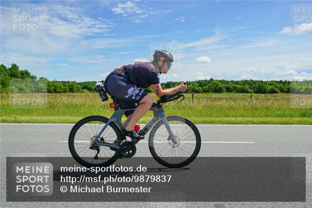 21.06.2026 - Viking Triathlon Michael Burmester http://msf.ph/oto/9879837 21.06.2026 12:37:30 Radfahren 77, 141, 244, 298, 300, 409, 448, 471, 519 meine-sportfotos.de