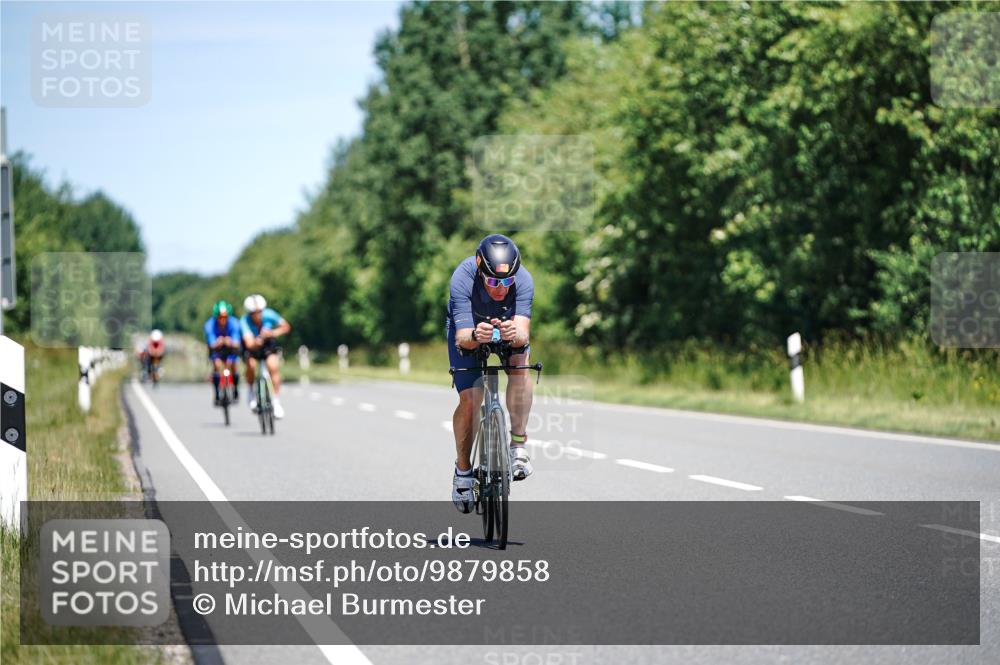 21.06.2026 - Viking Triathlon Michael Burmester http://msf.ph/oto/9879858 21.06.2026 13:17:15 Radfahren 232, 365, 661 meine-sportfotos.de