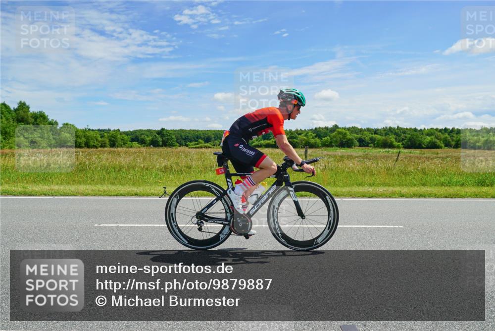 21.06.2026 - Viking Triathlon Michael Burmester http://msf.ph/oto/9879887 21.06.2026 12:38:02 Radfahren 138, 185, 203, 378, 413, 461, 506, 550, 557 meine-sportfotos.de