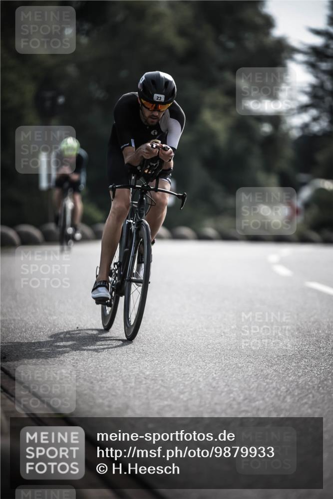 21.06.2026 - 29. Vierlanden-Triathlon H.Heesch http://msf.ph/oto/9879933 21.06.2026 09:12:33 Radfahren 23, 57, 111 meine-sportfotos.de