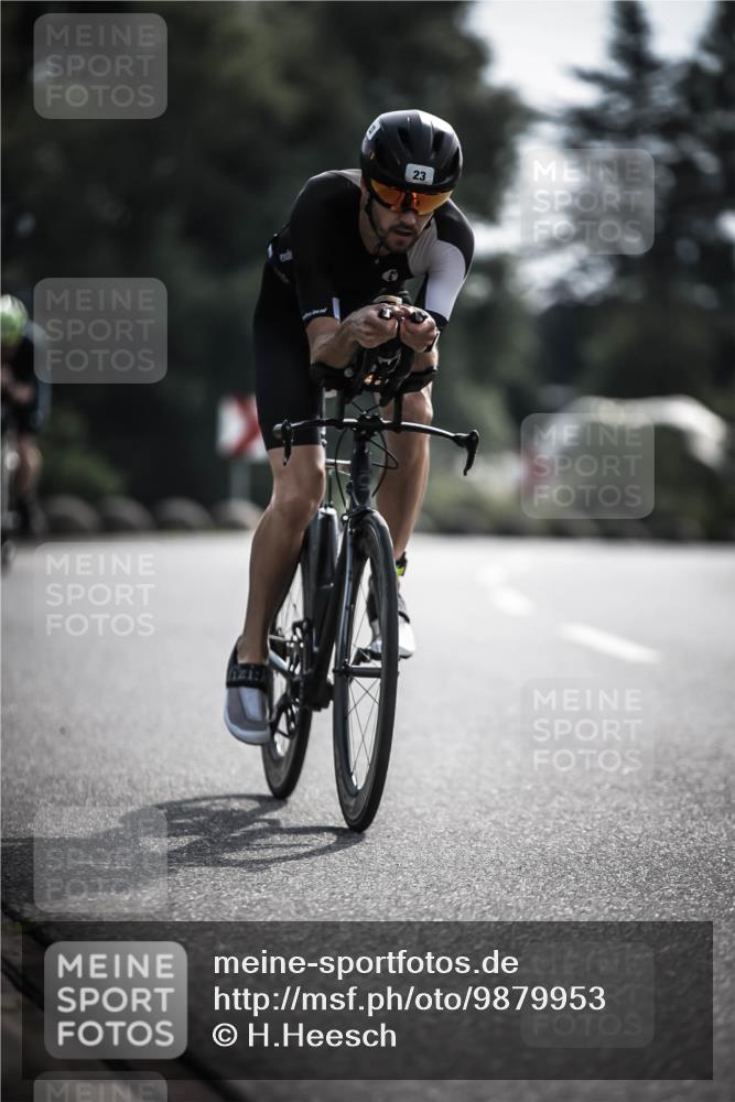 21.06.2026 - 29. Vierlanden-Triathlon H.Heesch http://msf.ph/oto/9879953 21.06.2026 09:12:33 Radfahren 23, 57, 111 meine-sportfotos.de