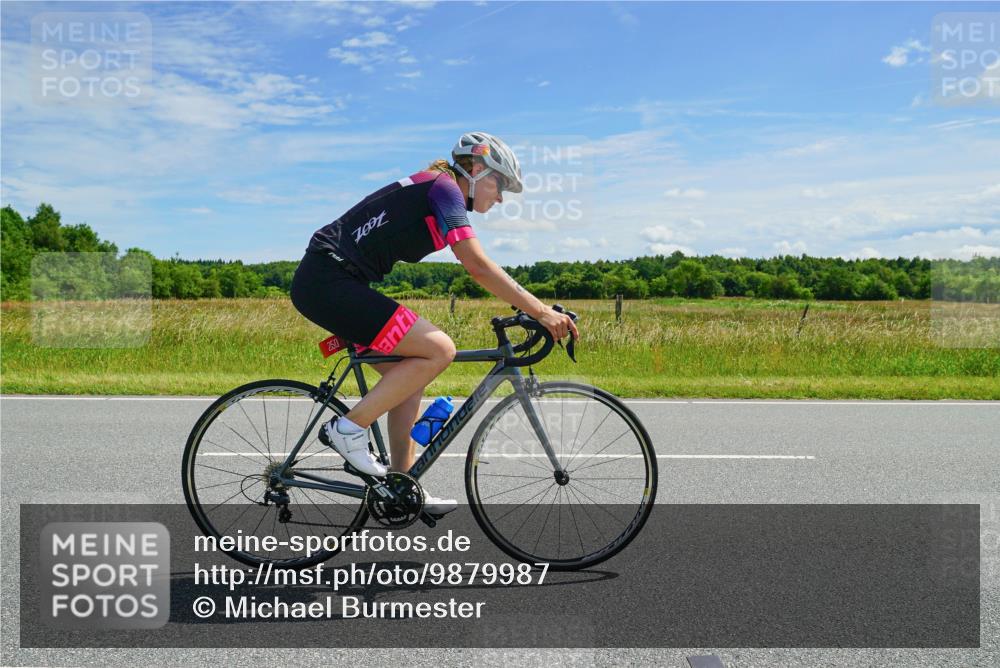 21.06.2026 - Viking Triathlon Michael Burmester http://msf.ph/oto/9879987 21.06.2026 12:39:55 Radfahren 174, 231, 242, 328, 512, 524, 543 meine-sportfotos.de