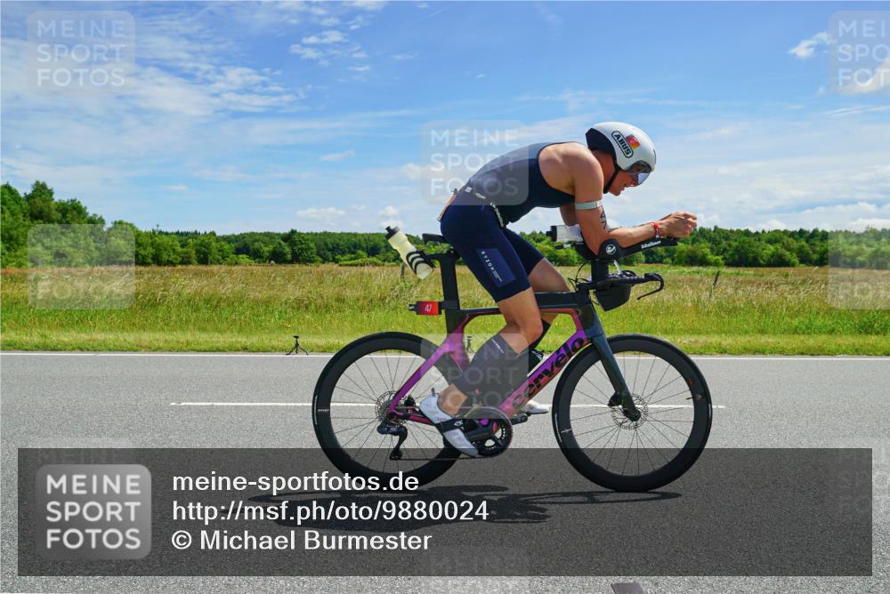 21.06.2026 - Viking Triathlon Michael Burmester http://msf.ph/oto/9880024 21.06.2026 12:40:10 Radfahren 47, 174, 242, 272, 325, 524, 624 meine-sportfotos.de