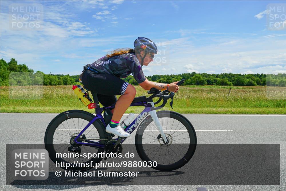 21.06.2026 - Viking Triathlon Michael Burmester http://msf.ph/oto/9880030 21.06.2026 12:40:22 Radfahren 143, 325, 334, 394, 433, 536, 624 meine-sportfotos.de