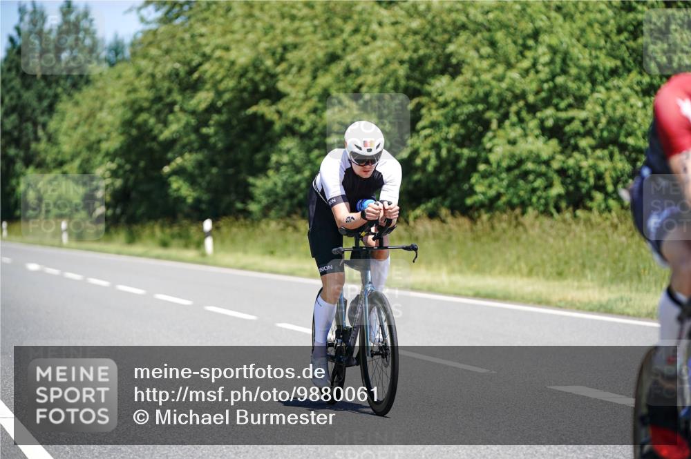 21.06.2026 - Viking Triathlon Michael Burmester http://msf.ph/oto/9880061 21.06.2026 13:18:29 Radfahren 24, 97, 344 meine-sportfotos.de