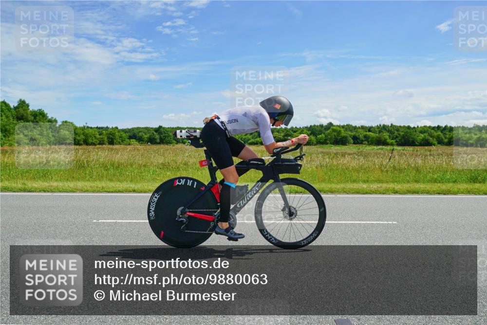 21.06.2026 - Viking Triathlon Michael Burmester http://msf.ph/oto/9880063 21.06.2026 12:40:36 Radfahren 143, 213, 334, 345, 385, 394, 515, 536 meine-sportfotos.de