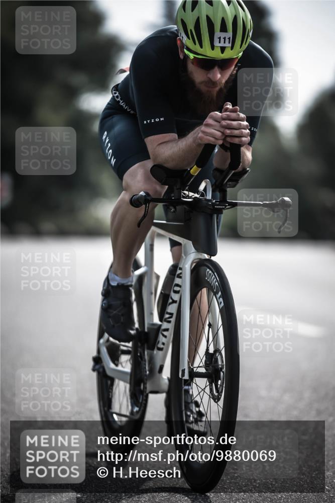 21.06.2026 - 29. Vierlanden-Triathlon H.Heesch http://msf.ph/oto/9880069 21.06.2026 09:12:36 Radfahren 23, 57, 111, 132, 290 meine-sportfotos.de