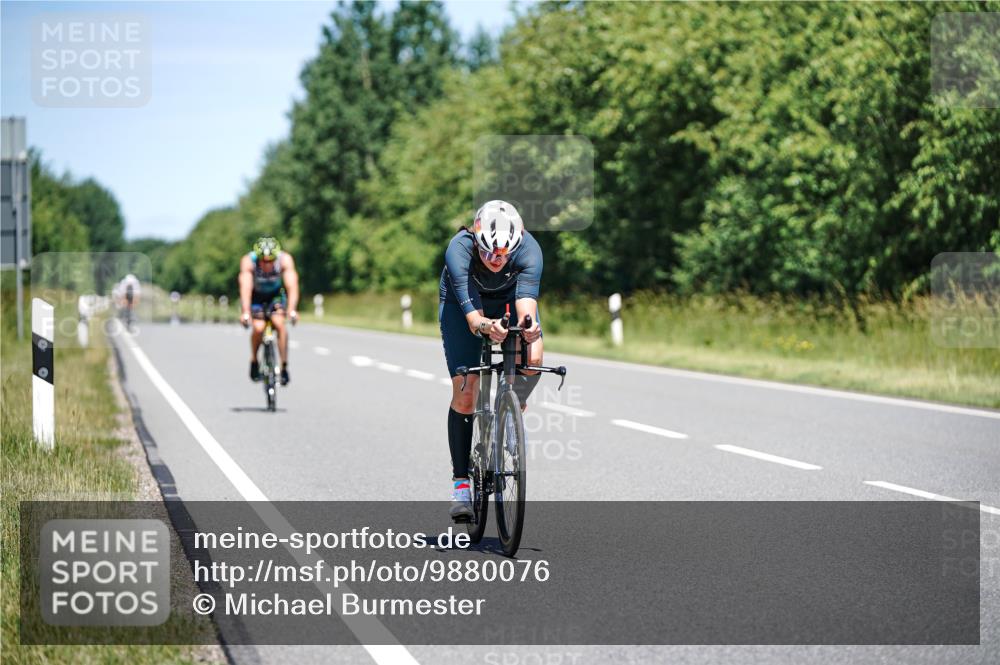 21.06.2026 - Viking Triathlon Michael Burmester http://msf.ph/oto/9880076 21.06.2026 13:18:31 Radfahren 24, 97, 344 meine-sportfotos.de
