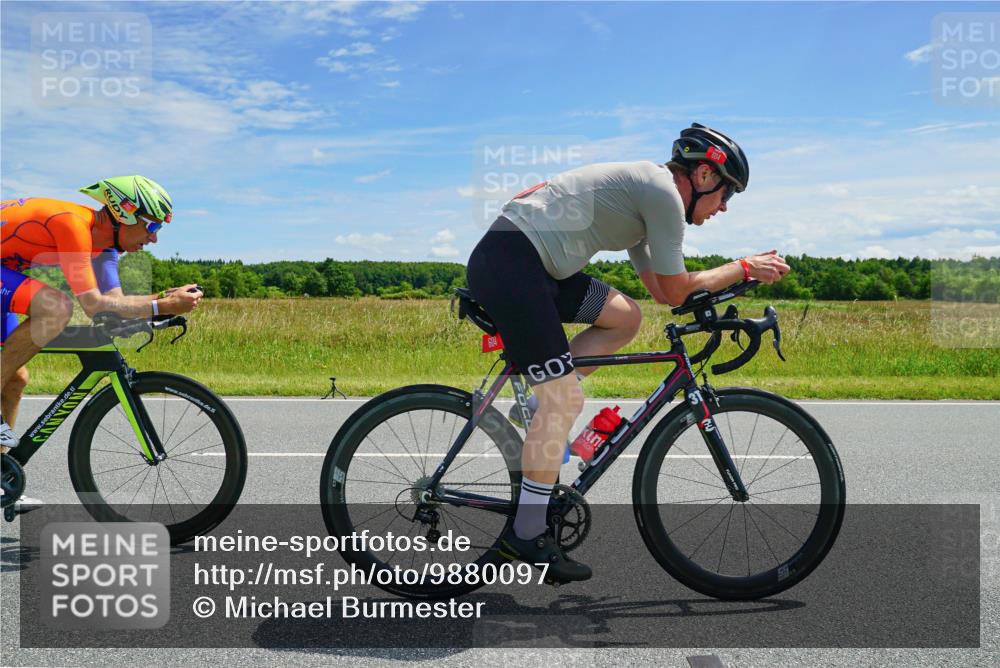 21.06.2026 - Viking Triathlon Michael Burmester http://msf.ph/oto/9880097 21.06.2026 12:40:59 Radfahren 40, 200, 285, 332, 404, 466, 498, 566, 568, 604, 656 meine-sportfotos.de