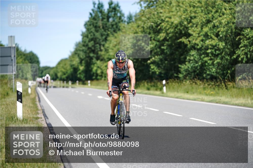 21.06.2026 - Viking Triathlon Michael Burmester http://msf.ph/oto/9880098 21.06.2026 13:18:33 Radfahren 24, 97, 305, 344, 463 meine-sportfotos.de