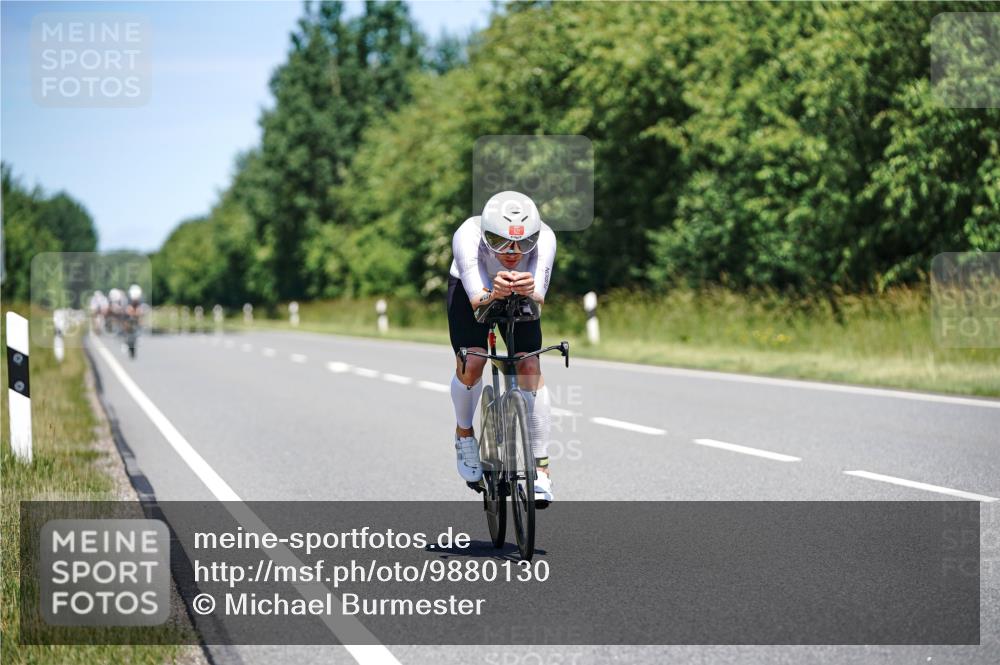 21.06.2026 - Viking Triathlon Michael Burmester http://msf.ph/oto/9880130 21.06.2026 13:18:42 Radfahren 305, 344, 463 meine-sportfotos.de