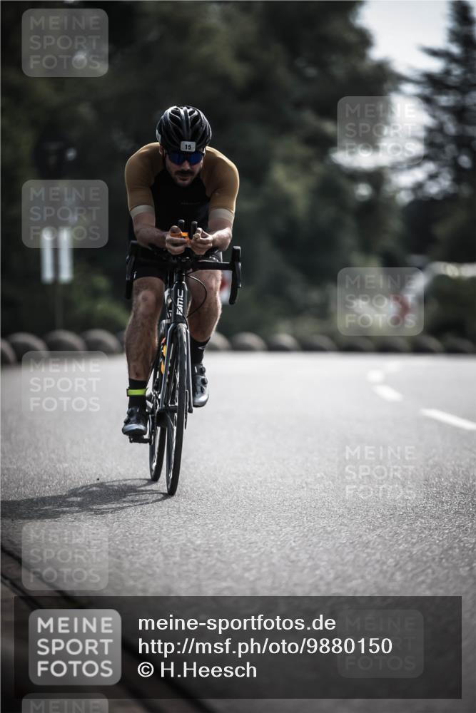 21.06.2026 - 29. Vierlanden-Triathlon H.Heesch http://msf.ph/oto/9880150 21.06.2026 09:12:44 Radfahren 13, 15, 45, 132, 290 meine-sportfotos.de