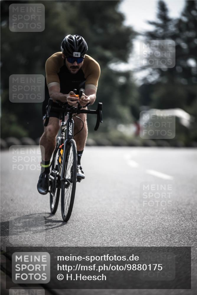 21.06.2026 - 29. Vierlanden-Triathlon H.Heesch http://msf.ph/oto/9880175 21.06.2026 09:12:44 Radfahren 13, 15, 45, 132, 290 meine-sportfotos.de