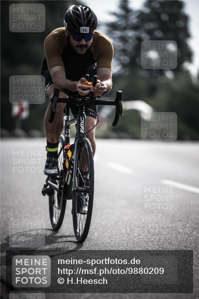 21.06.2026 - 29. Vierlanden-Triathlon H.Heesch http://msf.ph/oto/9880209 21.06.2026 09:12:45 Radfahren 13, 15, 45, 132, 290 meine-sportfotos.de