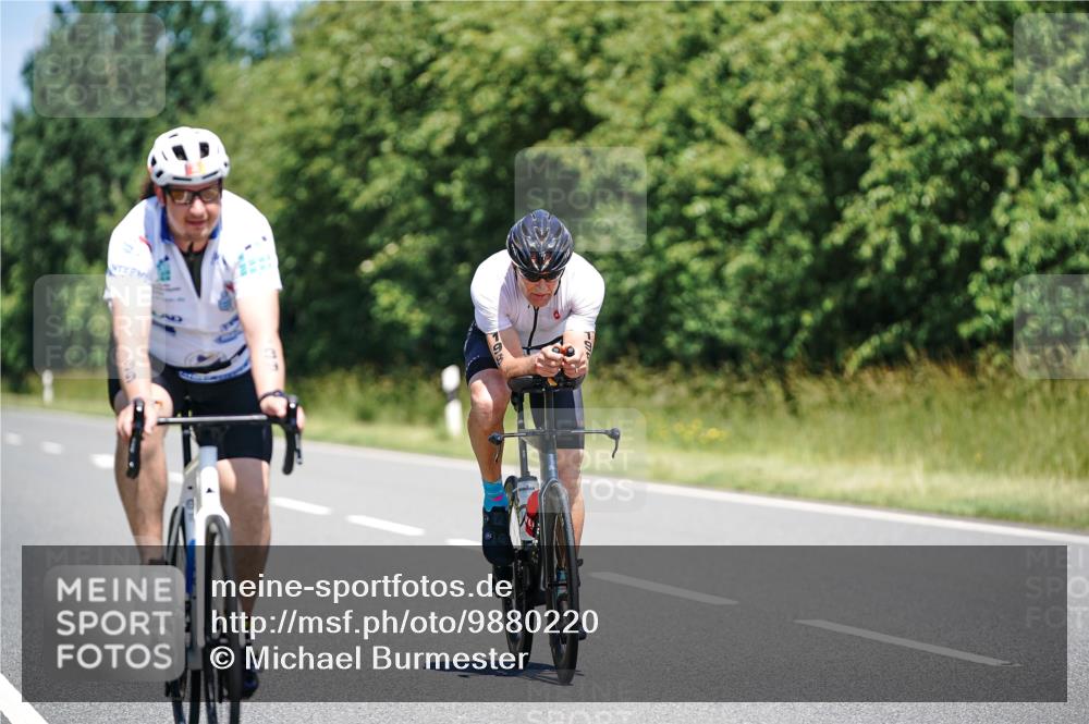 21.06.2026 - Viking Triathlon Michael Burmester http://msf.ph/oto/9880220 21.06.2026 13:19:03 Radfahren 39, 326 meine-sportfotos.de