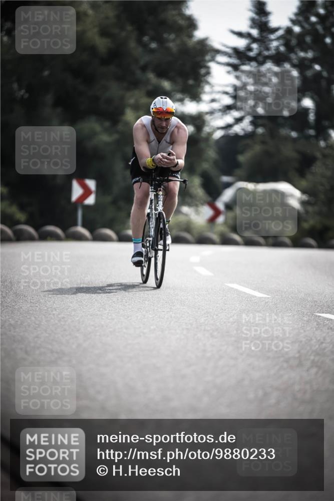 21.06.2026 - 29. Vierlanden-Triathlon H.Heesch http://msf.ph/oto/9880233 21.06.2026 09:12:55 Radfahren 20, 129, 137 meine-sportfotos.de