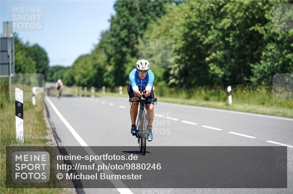 21.06.2026 - Viking Triathlon Michael Burmester http://msf.ph/oto/9880246 21.06.2026 13:19:10 Radfahren 39, 326 meine-sportfotos.de