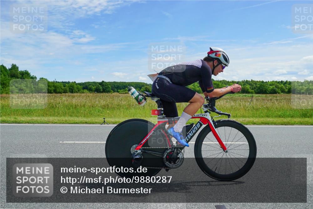 21.06.2026 - Viking Triathlon Michael Burmester http://msf.ph/oto/9880287 21.06.2026 12:43:36 Radfahren 41, 51, 86, 202, 223, 234, 279, 374, 388, 429, 509, 563, 602, 605, 645, 668, 670 meine-sportfotos.de