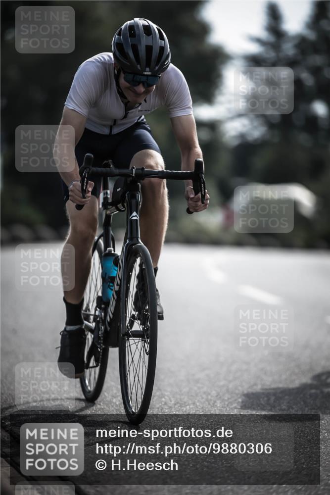 21.06.2026 - 29. Vierlanden-Triathlon H.Heesch http://msf.ph/oto/9880306 21.06.2026 09:12:56 Radfahren 20, 129, 137, 216 meine-sportfotos.de
