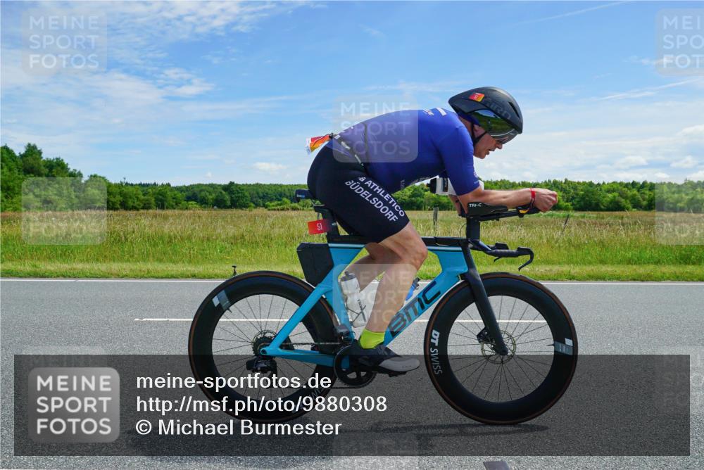 21.06.2026 - Viking Triathlon Michael Burmester http://msf.ph/oto/9880308 21.06.2026 12:43:44 Radfahren 30, 41, 51, 86, 225, 234, 258, 279, 343, 374, 388, 508, 509, 563, 605, 645, 668 meine-sportfotos.de