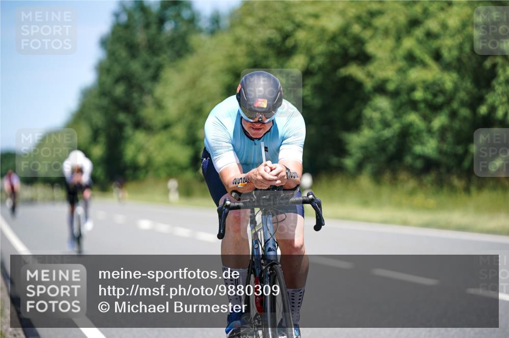 21.06.2026 - Viking Triathlon Michael Burmester http://msf.ph/oto/9880309 21.06.2026 13:19:50 Radfahren 75 meine-sportfotos.de