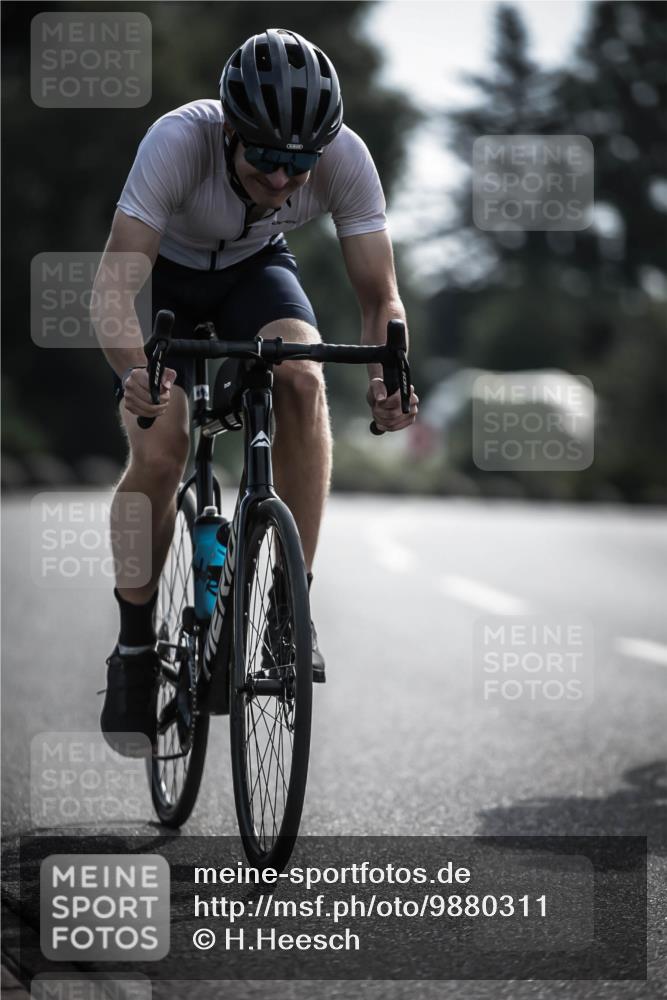 21.06.2026 - 29. Vierlanden-Triathlon H.Heesch http://msf.ph/oto/9880311 21.06.2026 09:12:56 Radfahren 20, 129, 137, 216 meine-sportfotos.de