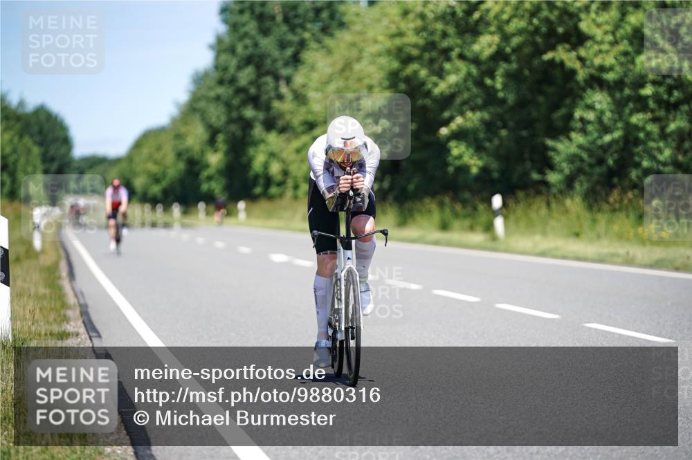 21.06.2026 - Viking Triathlon Michael Burmester http://msf.ph/oto/9880316 21.06.2026 13:19:52 Radfahren 75 meine-sportfotos.de