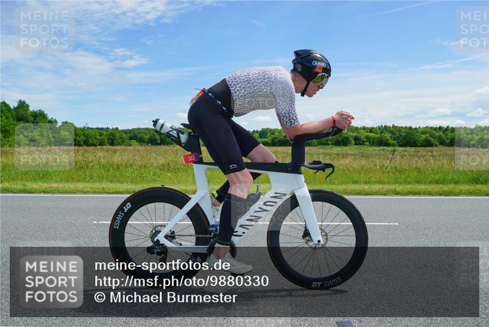 21.06.2026 - Viking Triathlon Michael Burmester http://msf.ph/oto/9880330 21.06.2026 12:43:55 Radfahren 30, 225, 225, 234, 258, 279, 343, 372, 465, 508, 563, 576, 605 meine-sportfotos.de