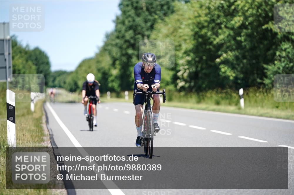 21.06.2026 - Viking Triathlon Michael Burmester http://msf.ph/oto/9880389 21.06.2026 13:20:17 Radfahren 196, 382 meine-sportfotos.de