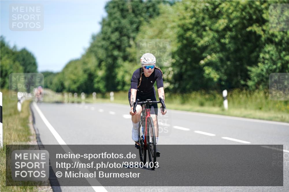 21.06.2026 - Viking Triathlon Michael Burmester http://msf.ph/oto/9880403 21.06.2026 13:20:20 Radfahren 196, 382, 617 meine-sportfotos.de