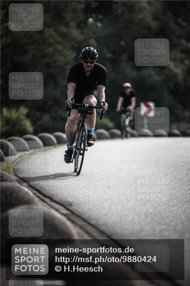 21.06.2026 - 29. Vierlanden-Triathlon H.Heesch http://msf.ph/oto/9880424 21.06.2026 09:13:13 Radfahren 19, 46, 54 meine-sportfotos.de