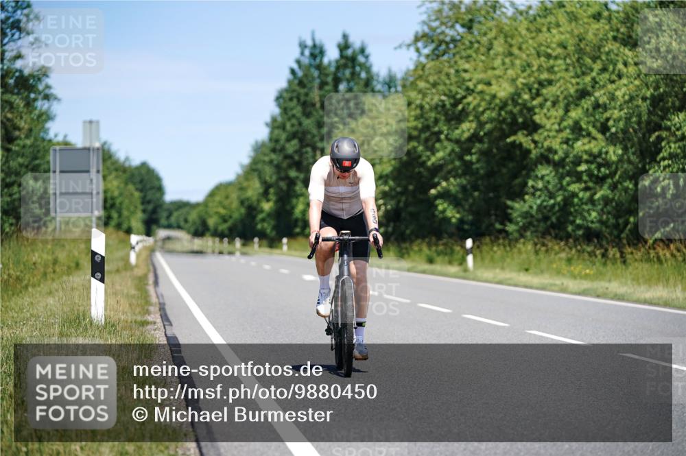 21.06.2026 - Viking Triathlon Michael Burmester http://msf.ph/oto/9880450 21.06.2026 13:20:43 Radfahren 237, 617 meine-sportfotos.de