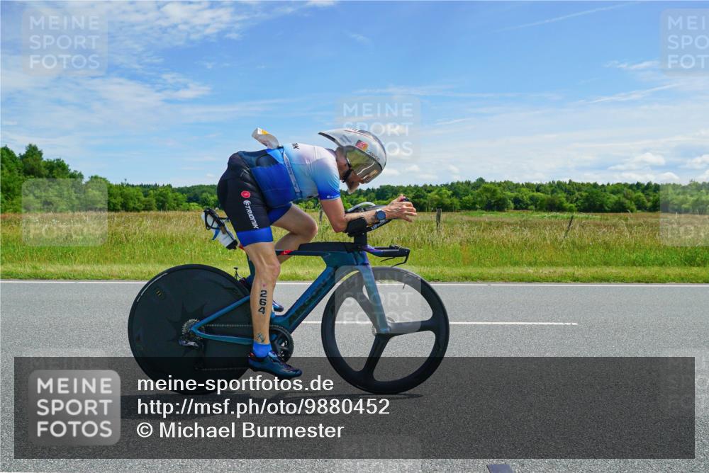 21.06.2026 - Viking Triathlon Michael Burmester http://msf.ph/oto/9880452 21.06.2026 12:44:54 Radfahren 53, 164, 177, 177, 219, 239, 253, 264, 358, 494, 615 meine-sportfotos.de