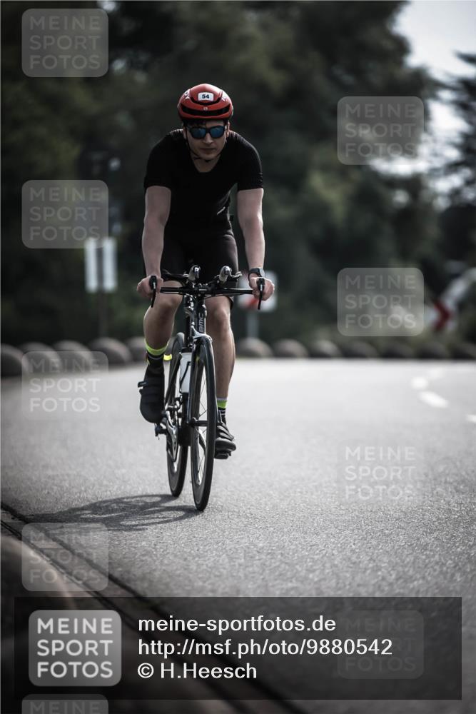 21.06.2026 - 29. Vierlanden-Triathlon H.Heesch http://msf.ph/oto/9880542 21.06.2026 09:13:17 Radfahren 19, 46, 54 meine-sportfotos.de