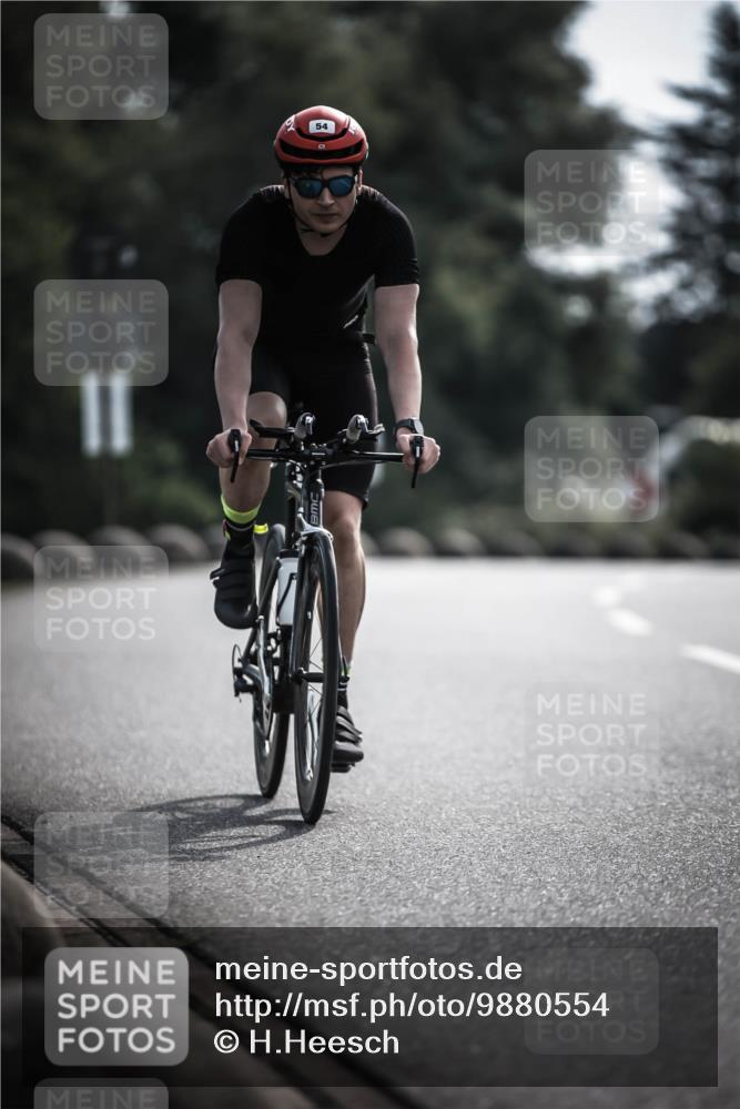 21.06.2026 - 29. Vierlanden-Triathlon H.Heesch http://msf.ph/oto/9880554 21.06.2026 09:13:18 Radfahren 19, 46, 54 meine-sportfotos.de